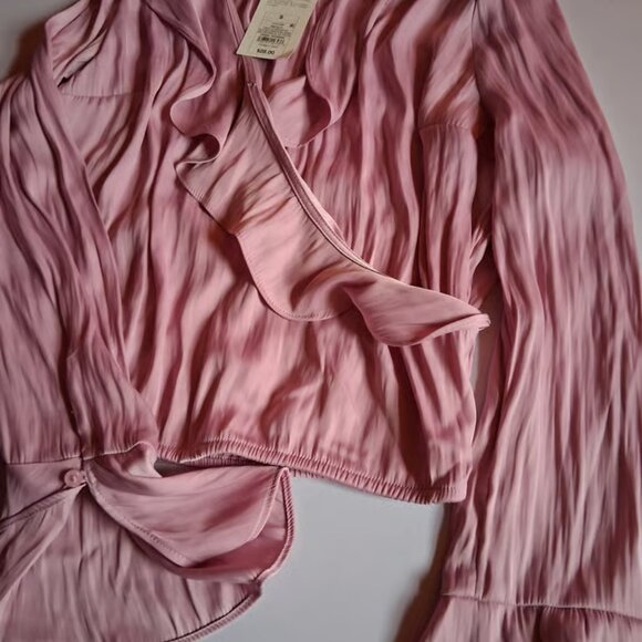 A New Day Pink Ruffle Wrap V Neck Blouse size S - Picture 3 of 6